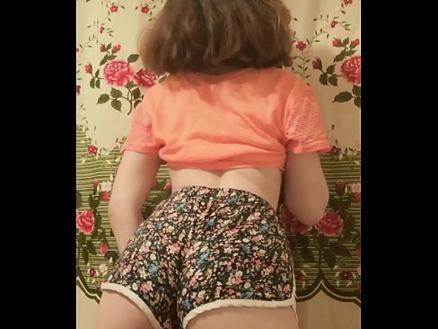❤️ Gadis muda seksi menanggalkan celana pendeknya di depan kamera ❤️❌ Video porno di id.kiss-x-max.ru ️